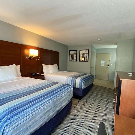 Americinn By Wyndham Williamsburg Екстериор снимка