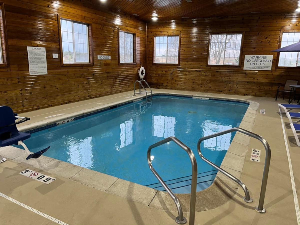 Americinn By Wyndham Williamsburg Екстериор снимка