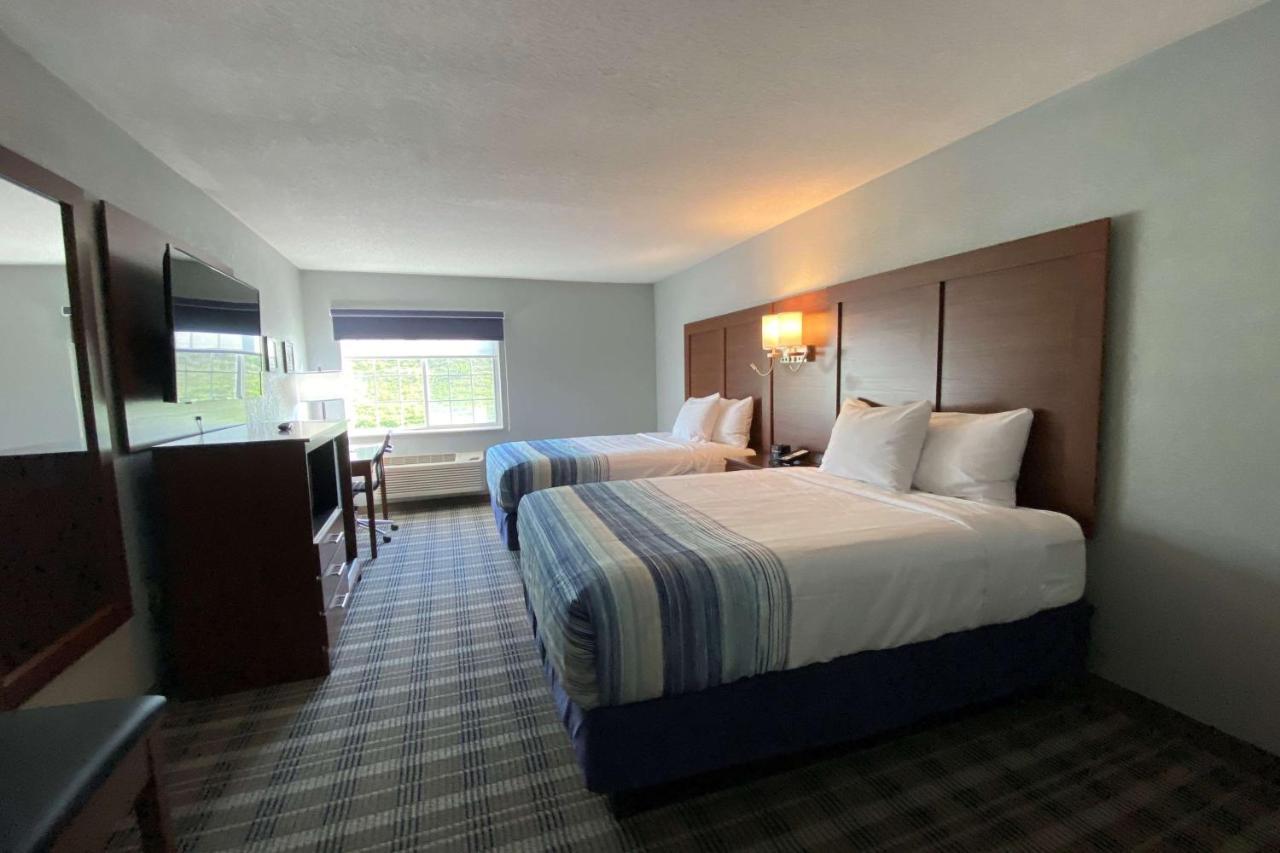 Americinn By Wyndham Williamsburg Екстериор снимка