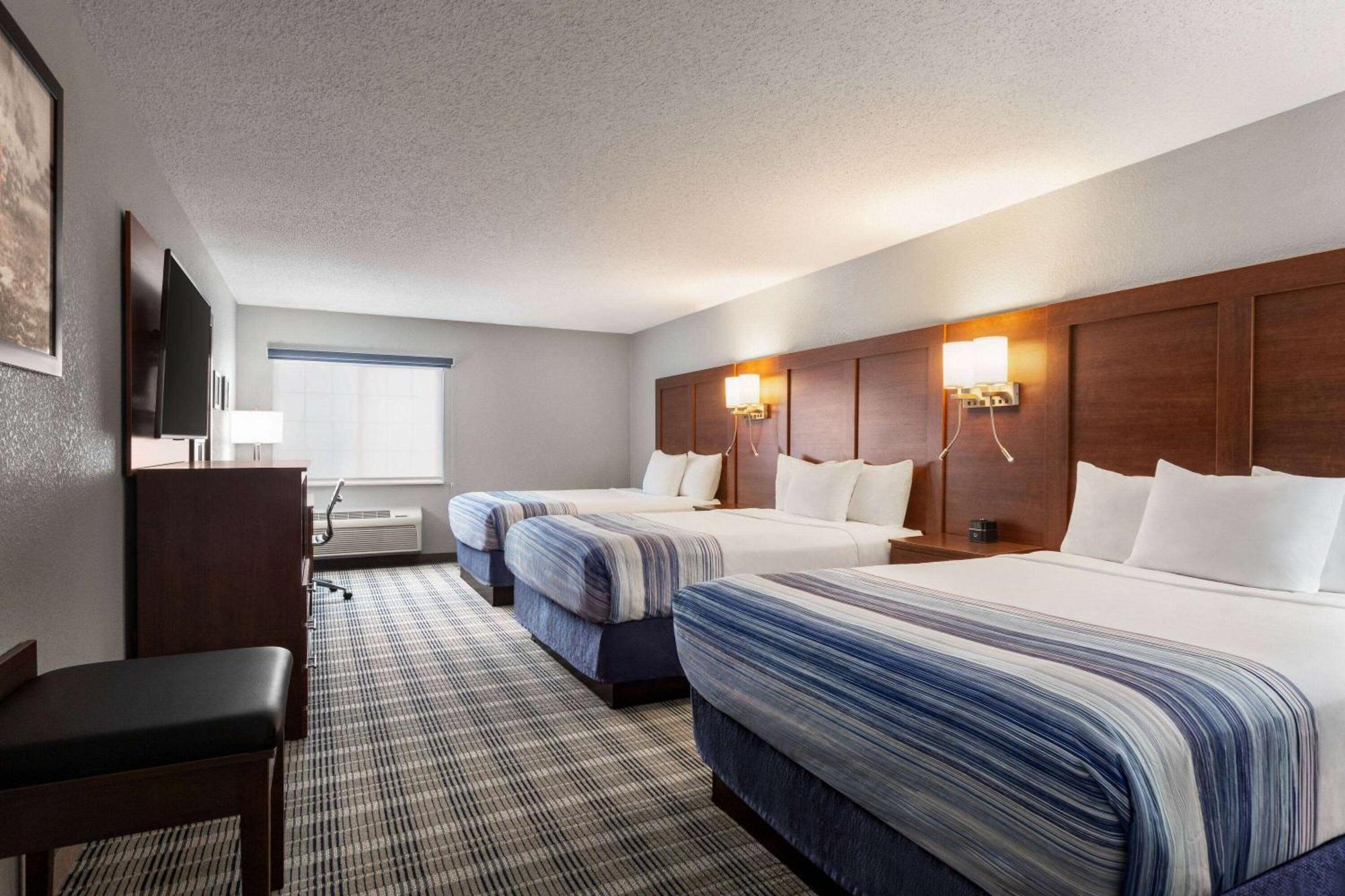 Americinn By Wyndham Williamsburg Екстериор снимка