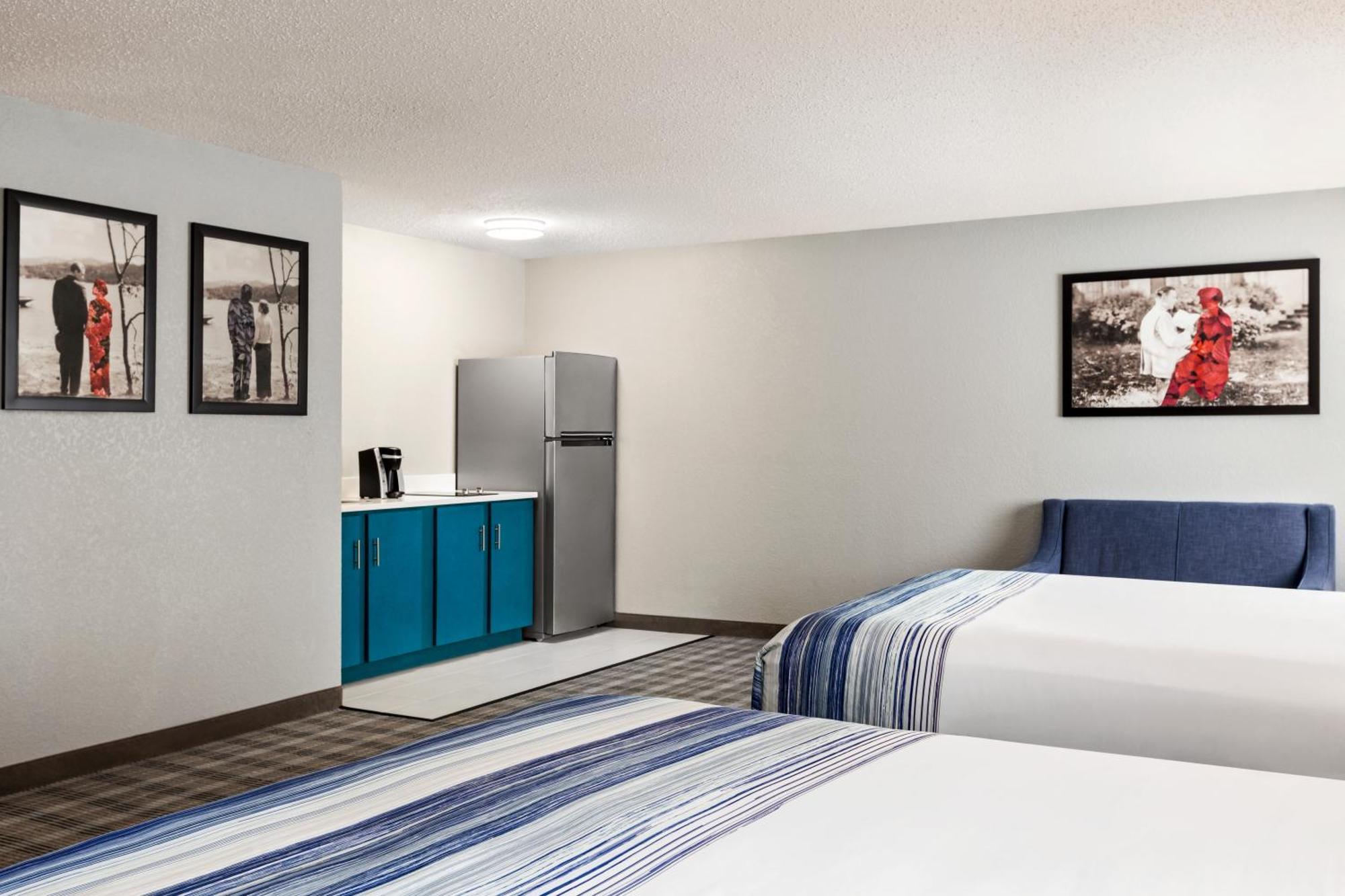 Americinn By Wyndham Williamsburg Екстериор снимка