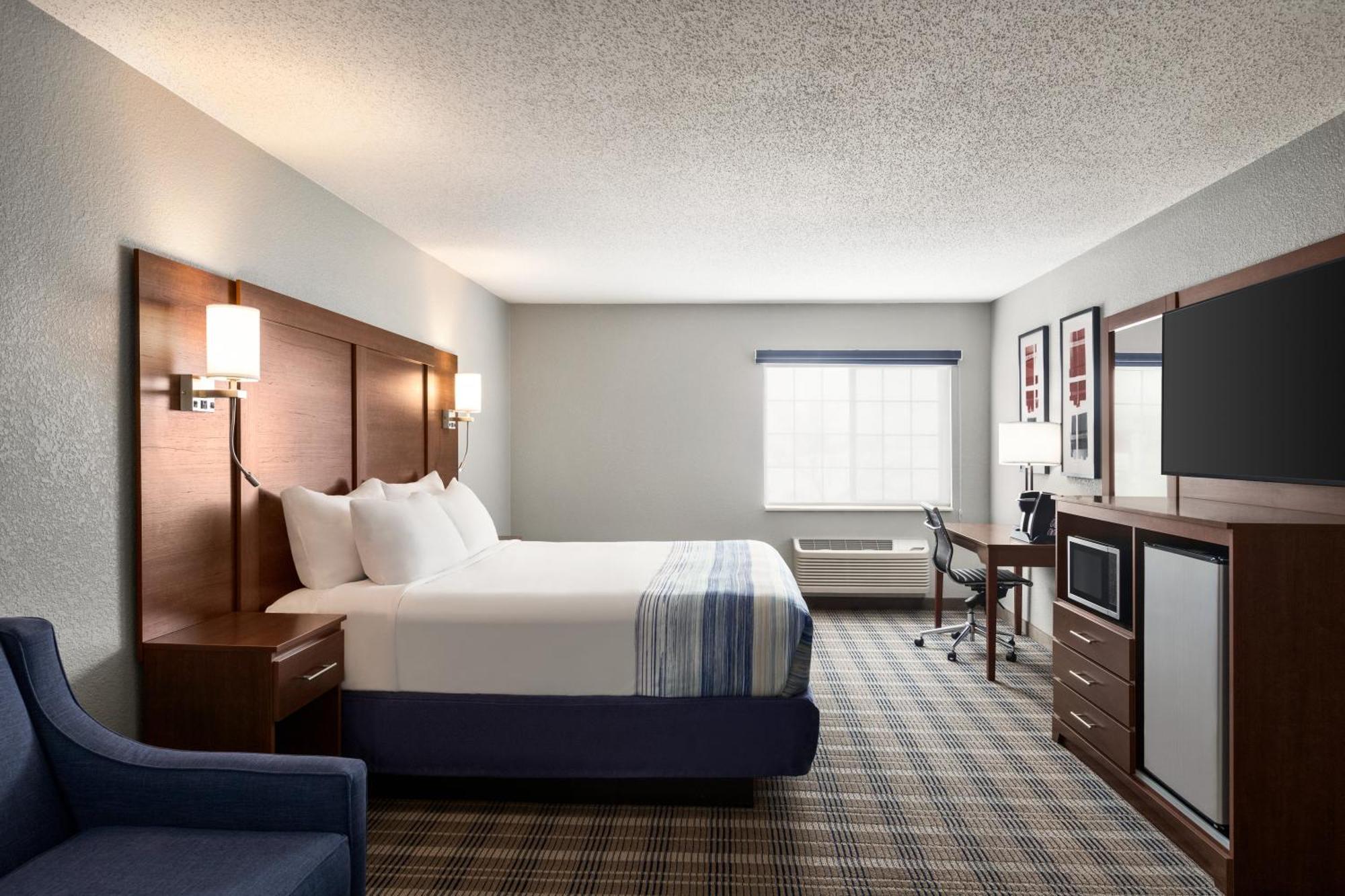 Americinn By Wyndham Williamsburg Екстериор снимка